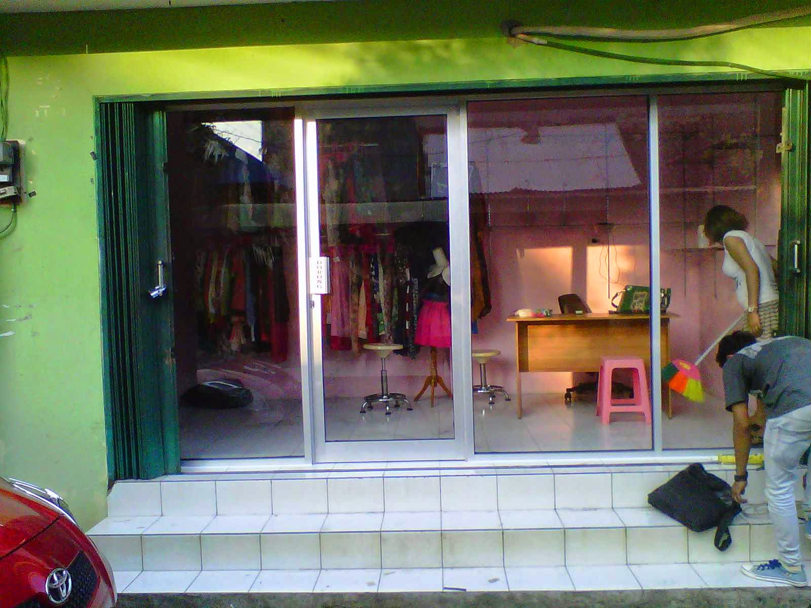 Populer 20 Pintu Kaca Untuk Butik