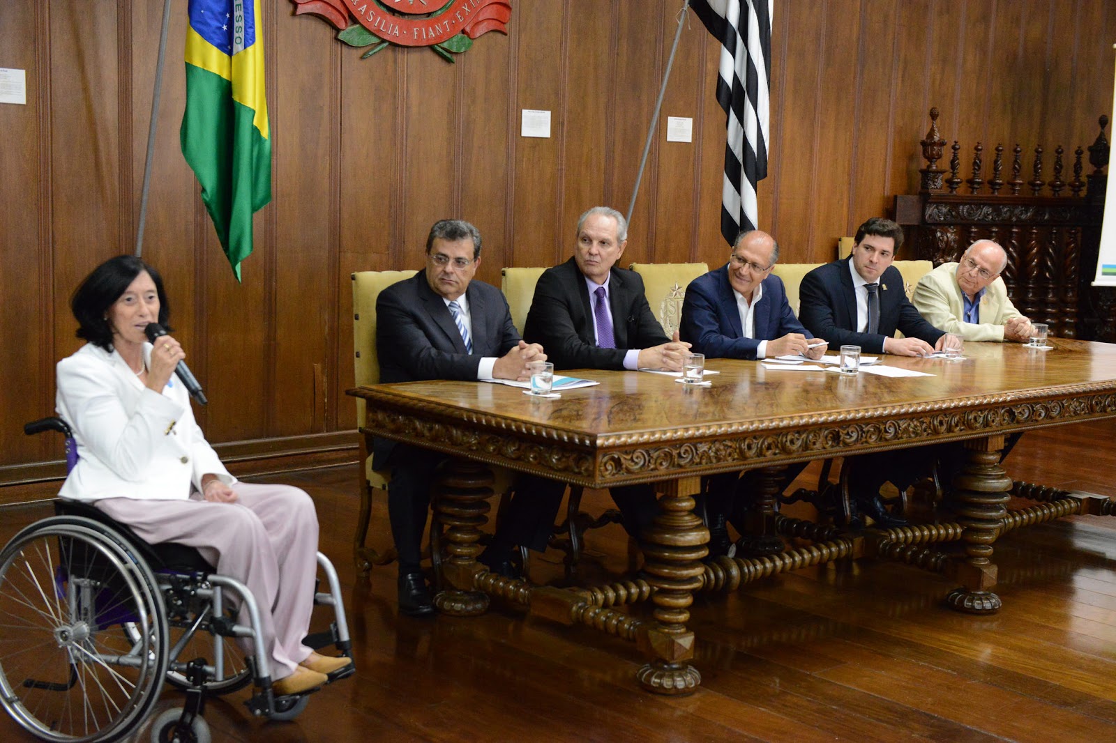 Deputada Estadual Célia Leão Beneficência Portuguesa