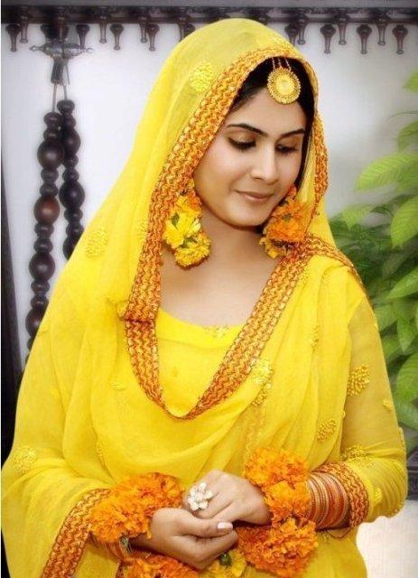 Pakistani-Mehndi-Dress