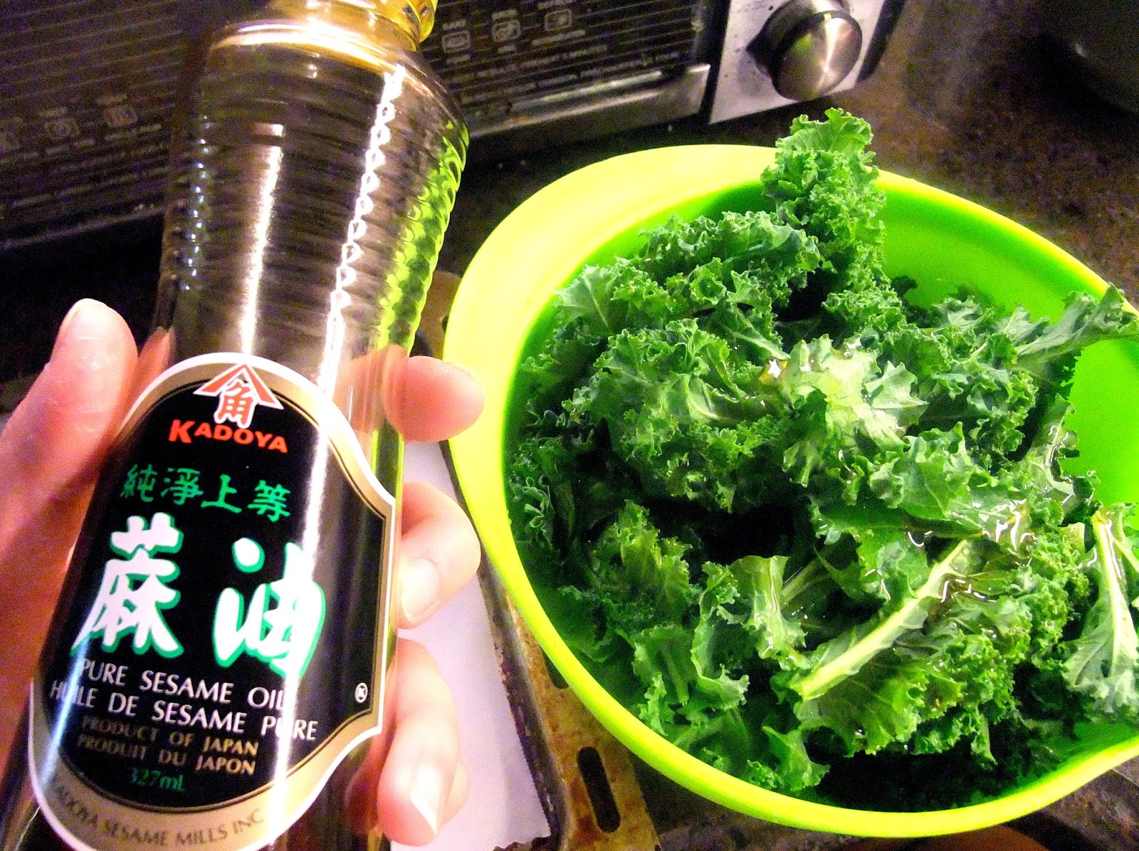 Susan's SavourIt! Roasted Sesame Kale Chips...