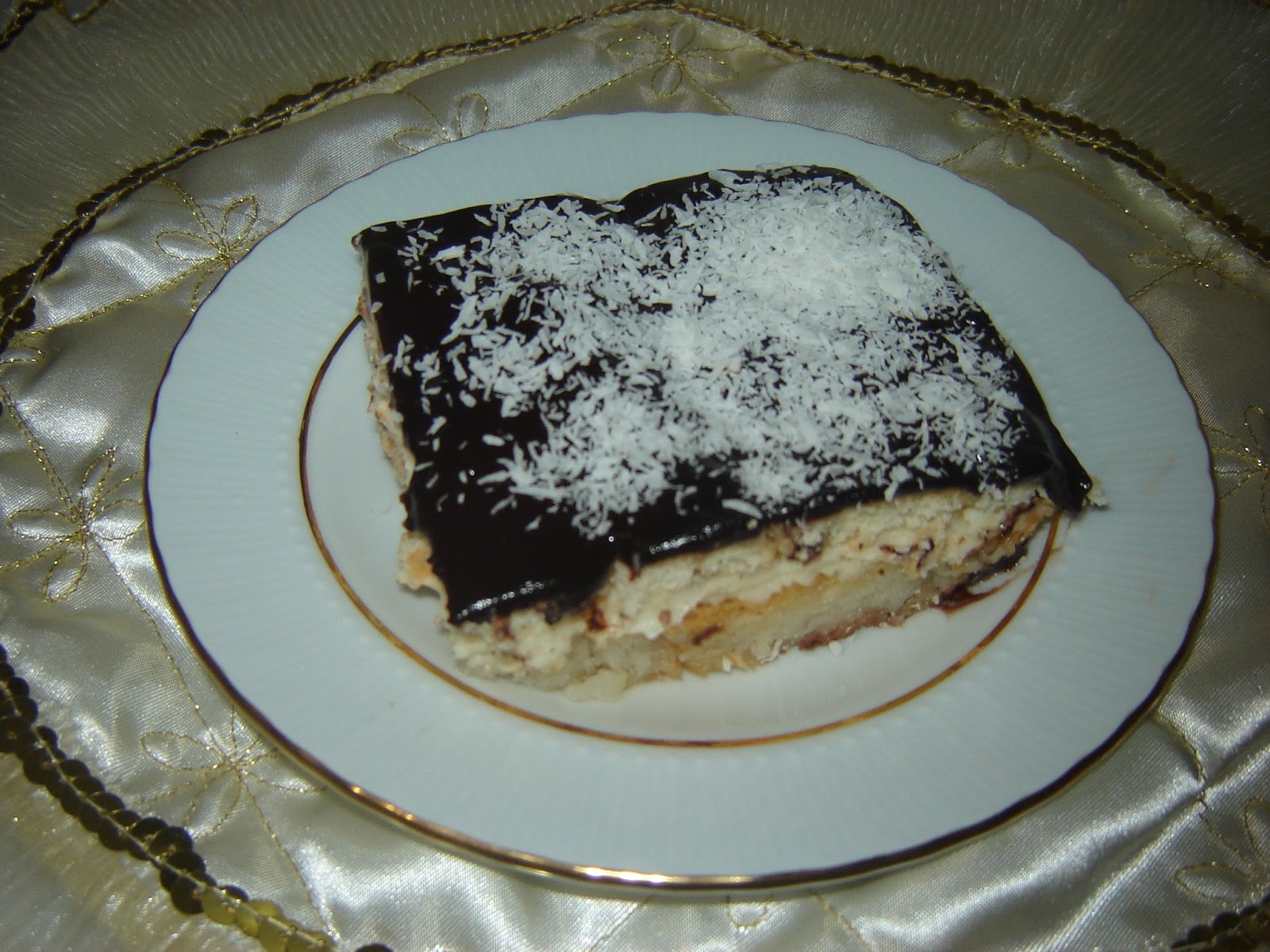 AHSENÜL HAYAT Çikolata Soslu Etimek Tatlısı