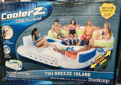 Enjoy the sun and the water with the Bestway CoolerZ Tiki Breeze Island