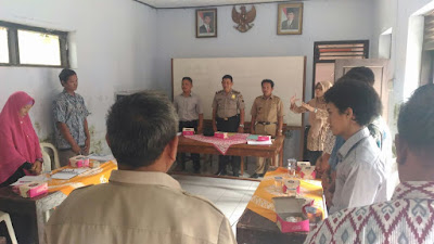 Kapolsek Pituruh Berikan Pesan Kepada Calon Sekdes Desa Waru