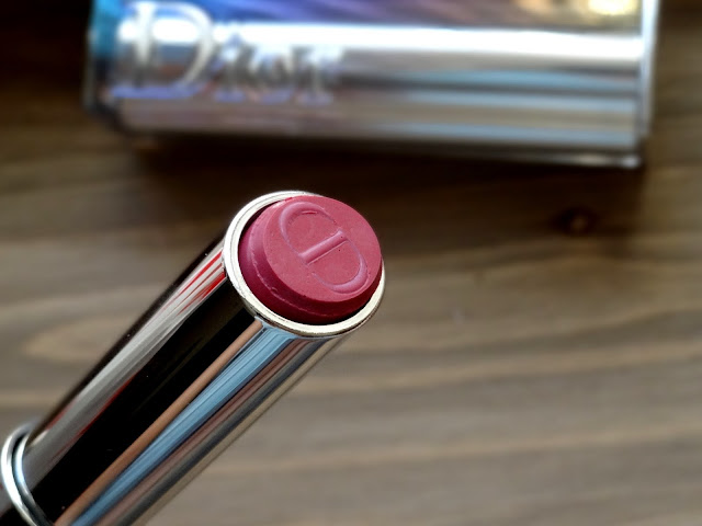 Dior Addict Hydra-Gel Core Mirror Shine Lipstick in Bold 780 Review, Photos, Swatches