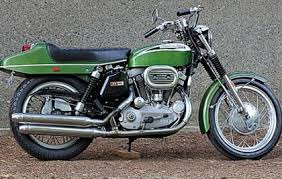 Sportster XLH 1971 boat tail - green - side right sportster xlh 1971 boat tail green side right