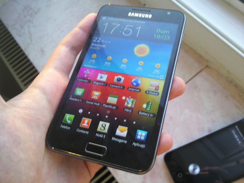 Galaxy note gt. Samsung gt n7000. Galaxy Note gt-n7000. Samsung Galaxy за 7000 рублей. Samsung Galaxy Note gt-n7000 обзор.