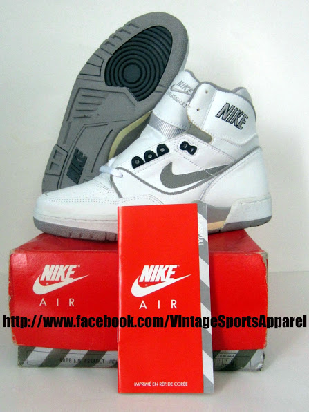 Vintage Sports Apparel: Vintage 1988 Nike Air Assault NIB