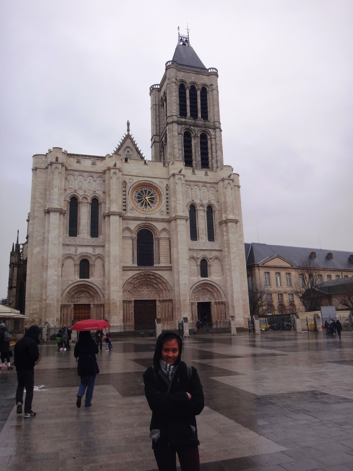 S L Song Love to travel but hate the travelling Basilica St Denis