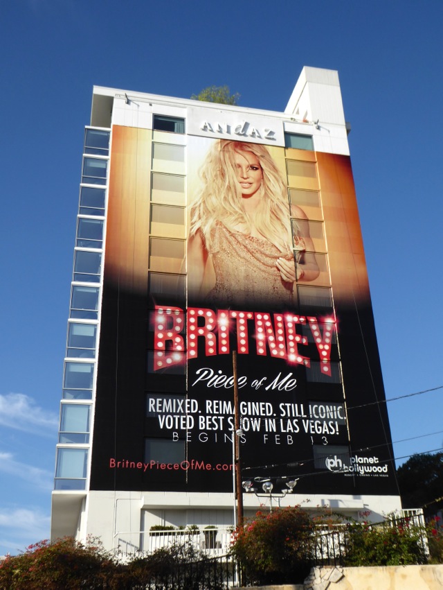 Giant+Britney+Spears+Piece+of+Me+billboa