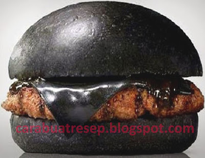 Foto Resep Burger Hitam (Black Burger) Sederhana Spesial Asli Enak