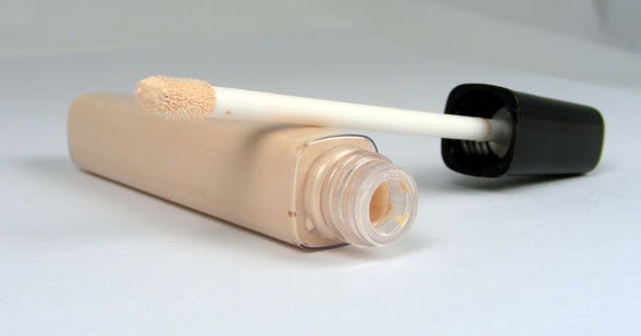DIY Concealer Wand in Action