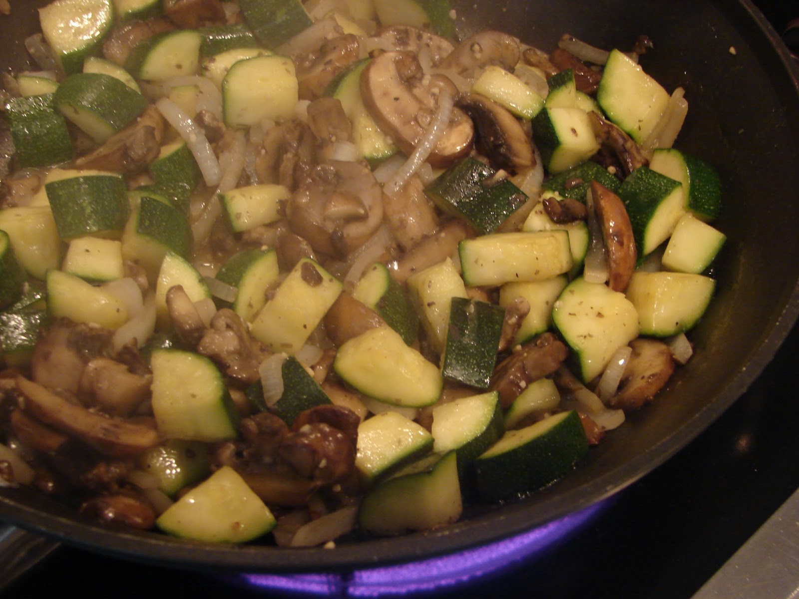 A Bear in the Kitchen Fast Sauteed Zucchini and Mushrooms