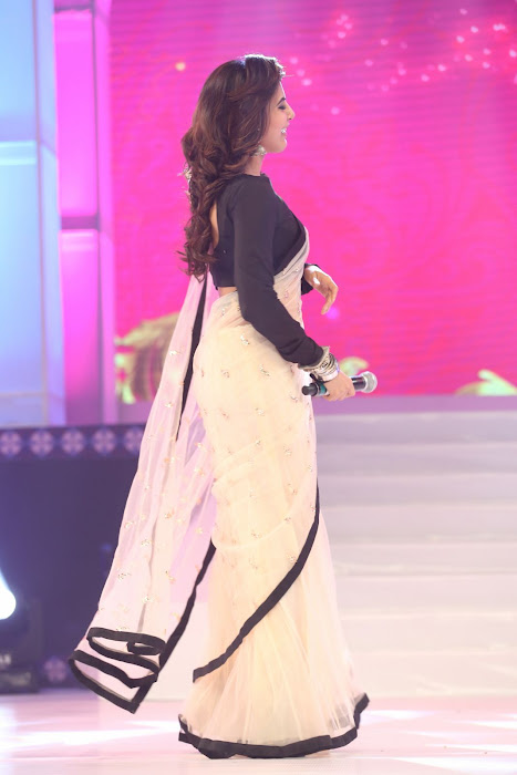 Samantha Ruth Prabhu photos from Brahmostsavam Audio Launch 35