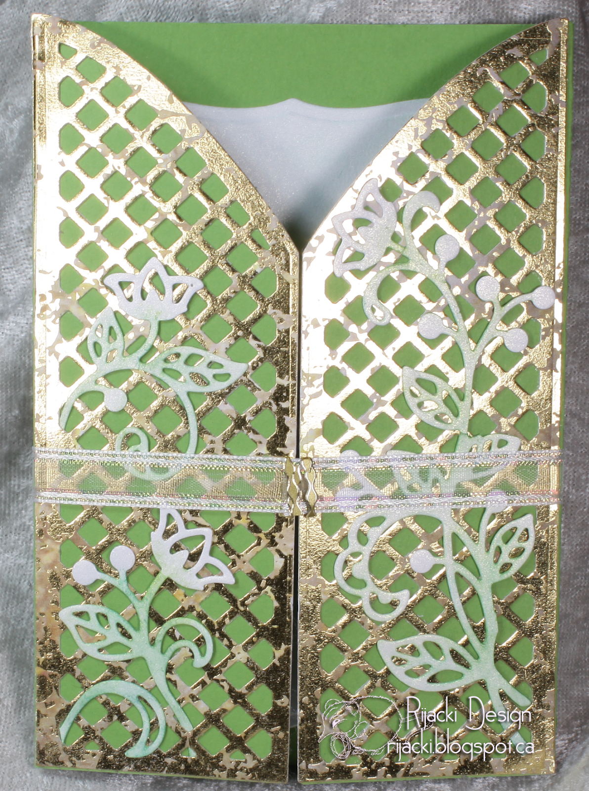 Rijacki's Garden Gate gatefold, die cuts