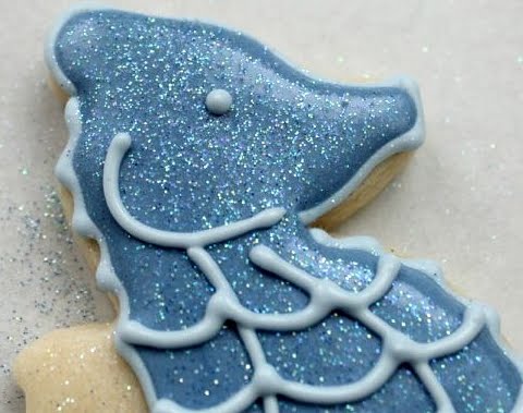 decorating with icing tutorial for cookies