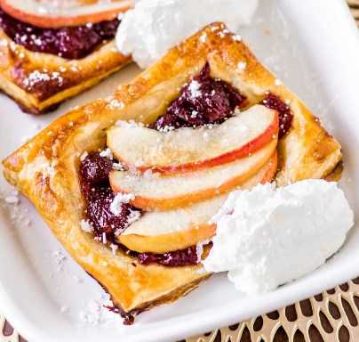 CRANBERRY APPLE PUFF PASTRY TARTS