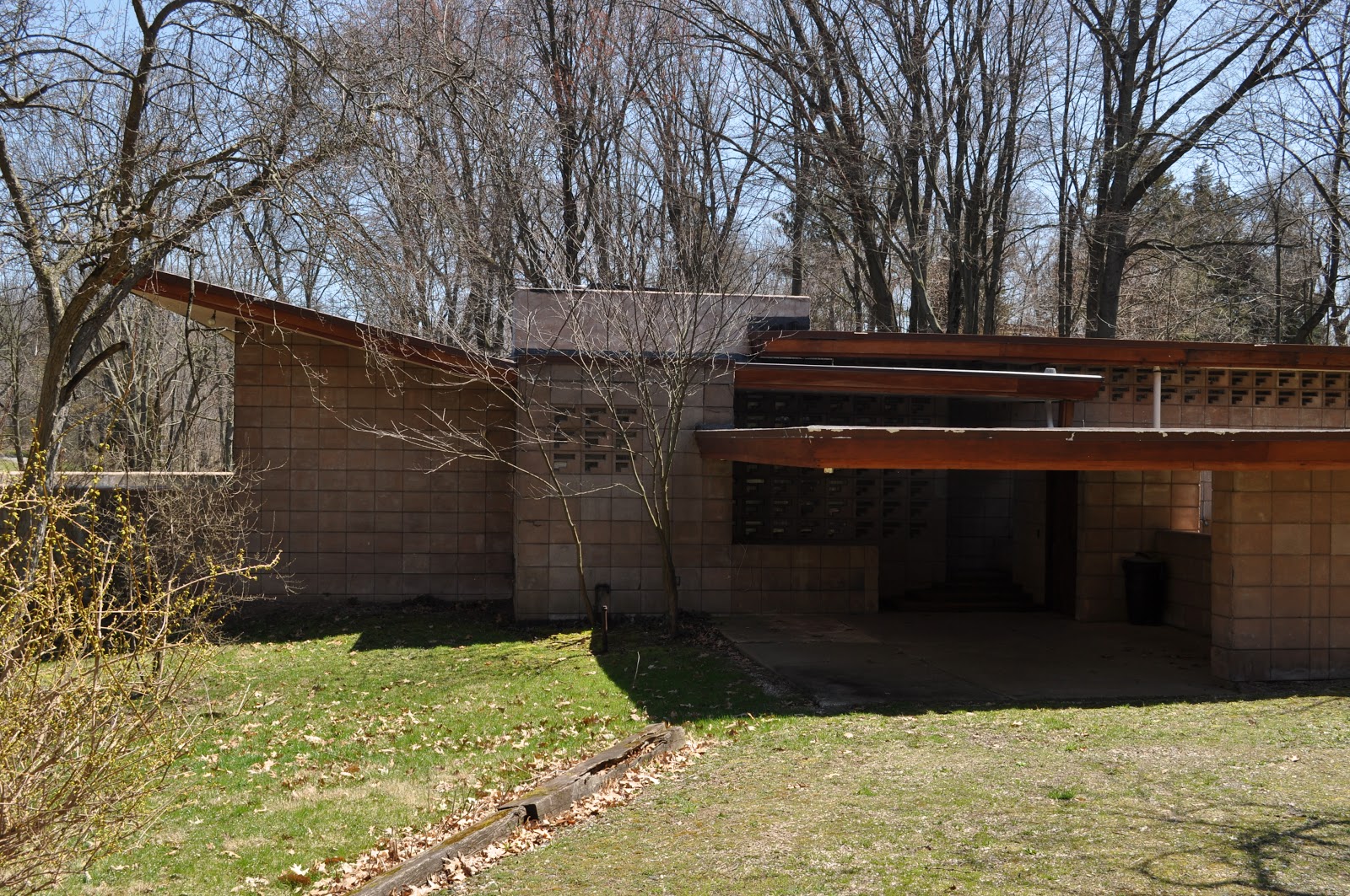 Taber Talks Real Estate Frank Lloyd Wright designed Eppstein House