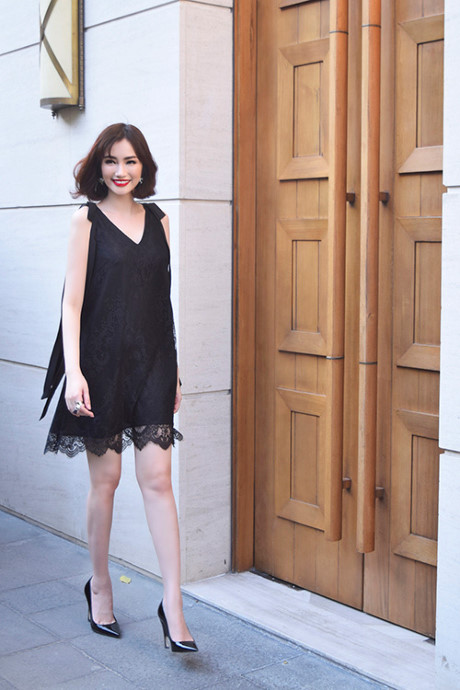 Truc Diem mach nu cong so cach mac goi cam ma thanh lich - Anh 2