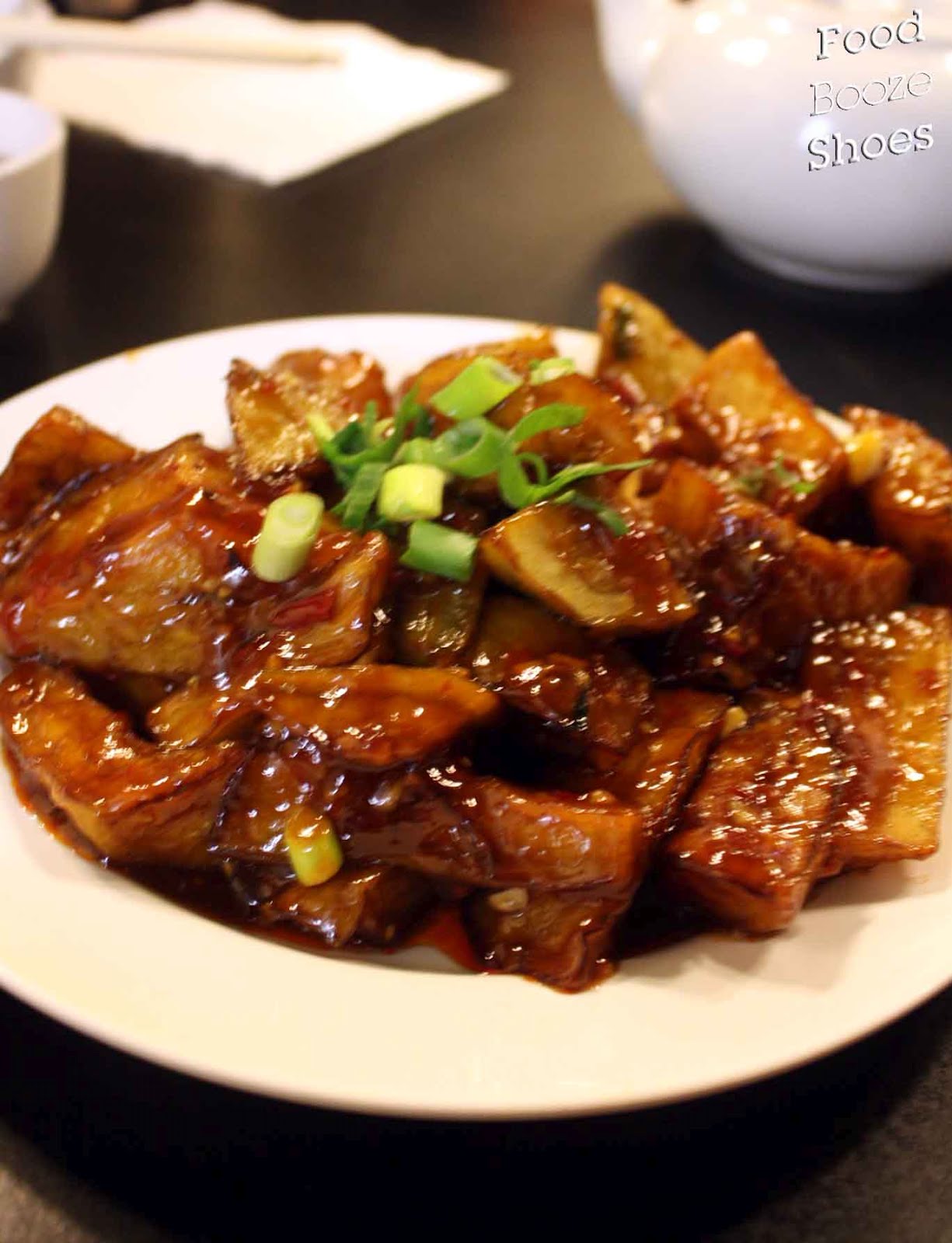 Food, booze and shoes: Chinese Noodle Restaurant: Value on the grape vine