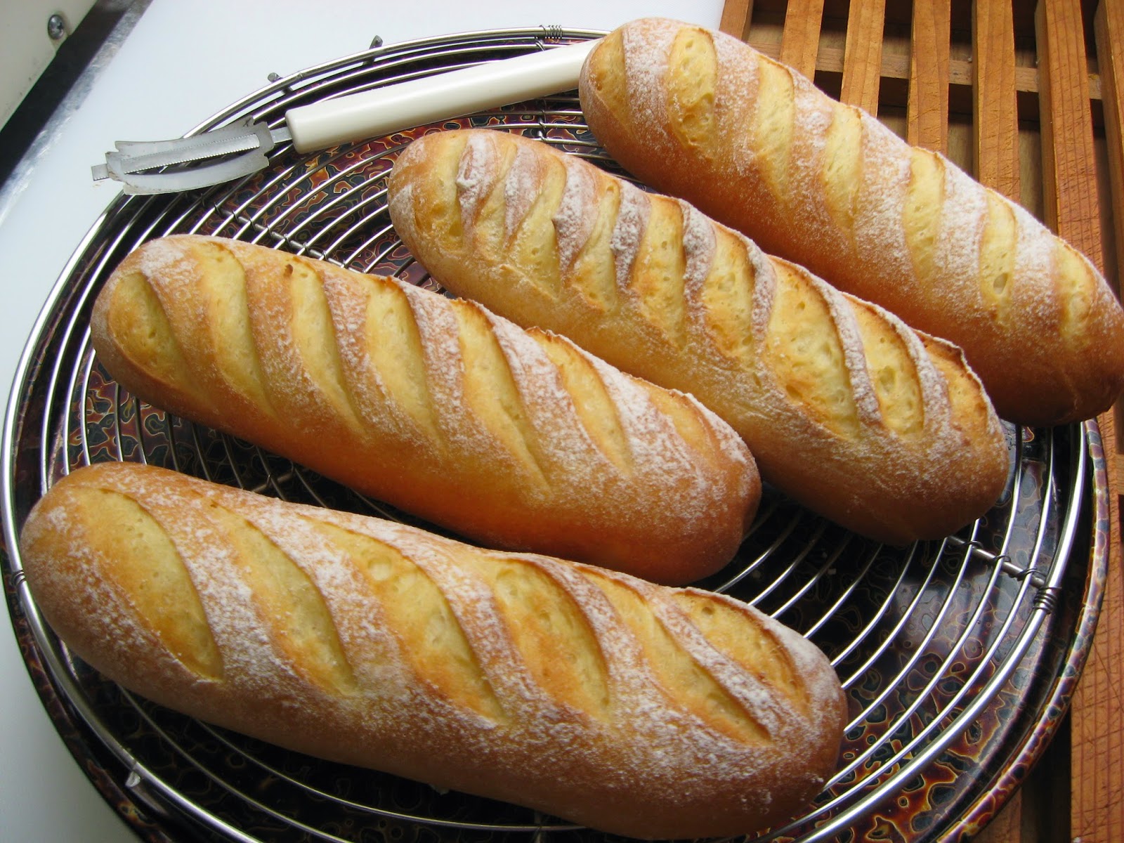 手作りパンの魅力: パン・ヴィェノワ