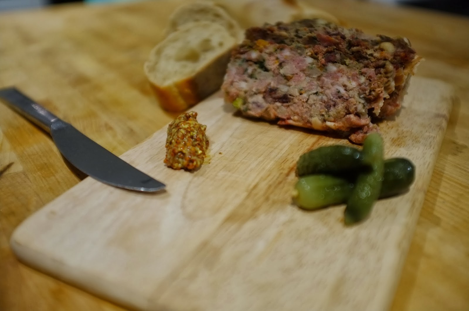 La Cantine de Mlle B. Terrine de campagne pistaches salée et canneberges.