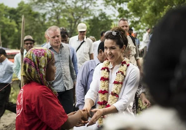 Crown Princess Mary of Denmark visited Bangladesh together with Minister for Development Cooperation, Ulla Pedersen Tørnæs