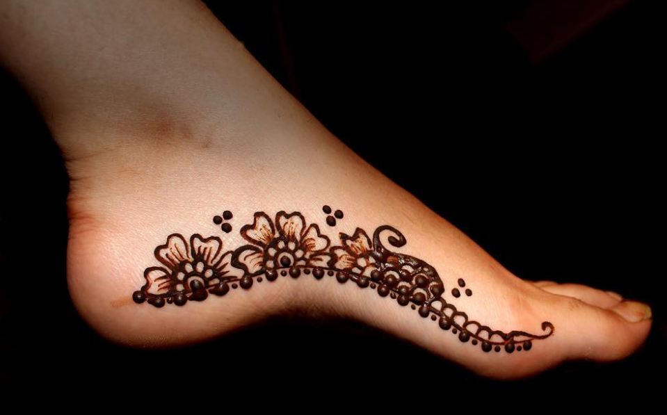 50+ Easy Henna Designs For Beginners (2019) Small, Simple ...