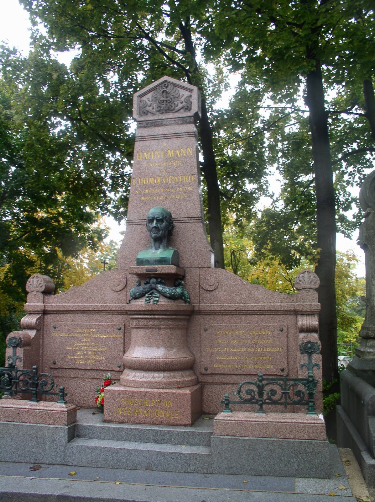 From Paris with Love Cimetière du PèreLachaise City of the Dead