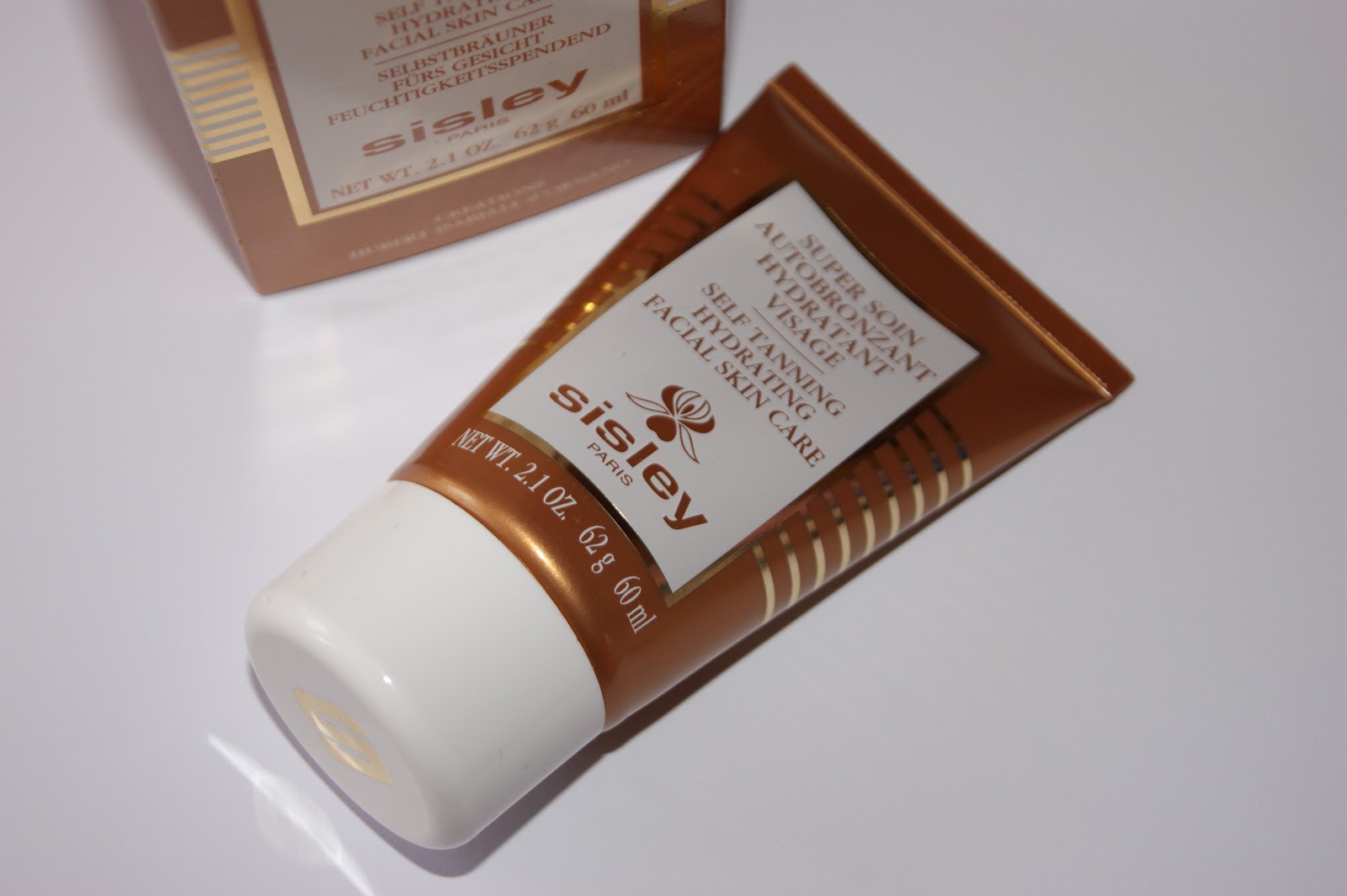 Sisley Self Tanning Hydrating Facial Skin Care - Review | The Sunday Girl
