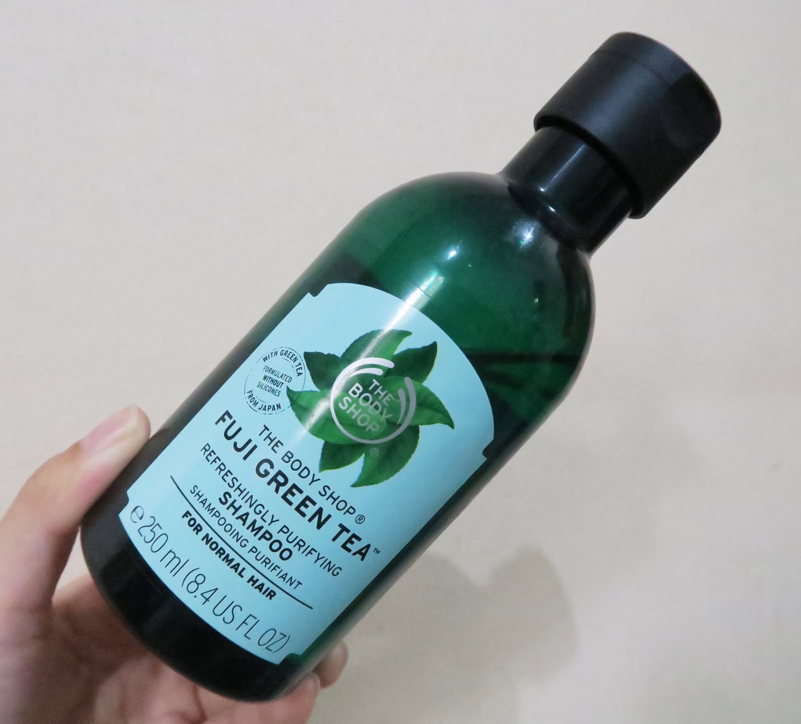 Kvalifikation internettet Nægte The Body Shop Fuji Green Tea Refreshingly Purifying Shampoo Review