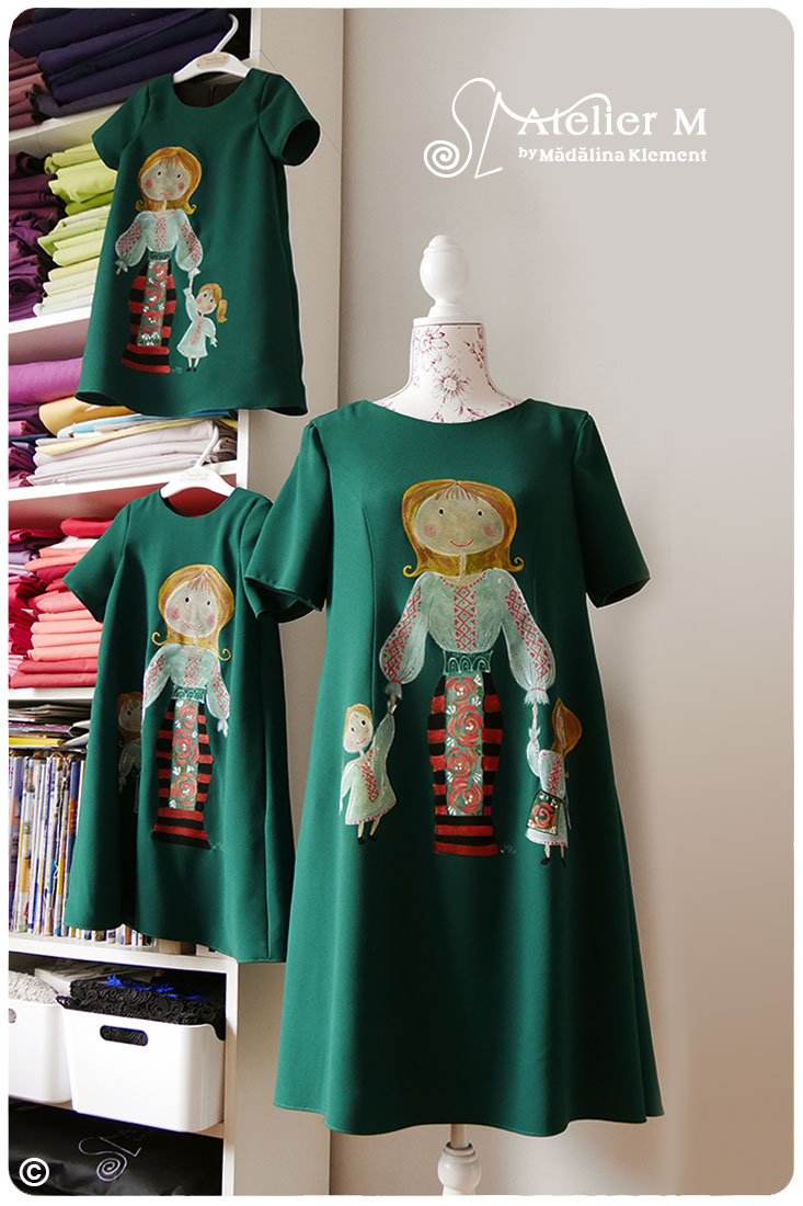 Are Mama Doua Fete Frumusele Foc