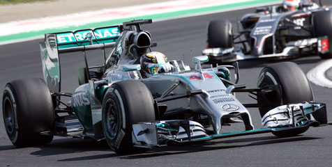 Tak Patuhi Nasihat Tim, Hamilton Menangi F1 GP Italia Tak Patuhi Nasihat Tim, Hamilton Menangi F1 GP Italia