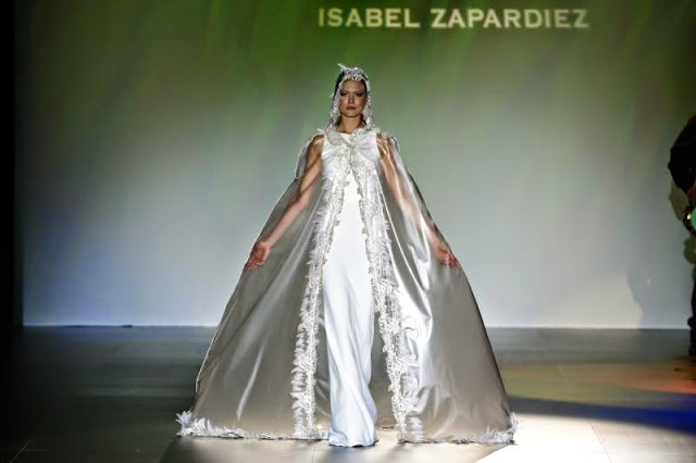 Propuesta de Isabel Zapardiez para las novias del 2016 - Foto: Fira de Barcelona Propuesta de Isabel Zapardiez para las novias del 2016 - Foto: Fira de Barcelona