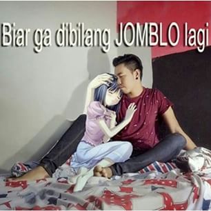 7 Cara Berikut Ini Dapat Kalian Lakukan Untuk Mengusir Rasa Kesepian Sebagai Jones, Ngakak Abis! 7 Cara Berikut Ini Dapat Kalian Lakukan Untuk Mengusir Rasa Kesepian Sebagai Jones, Ngakak Abis!