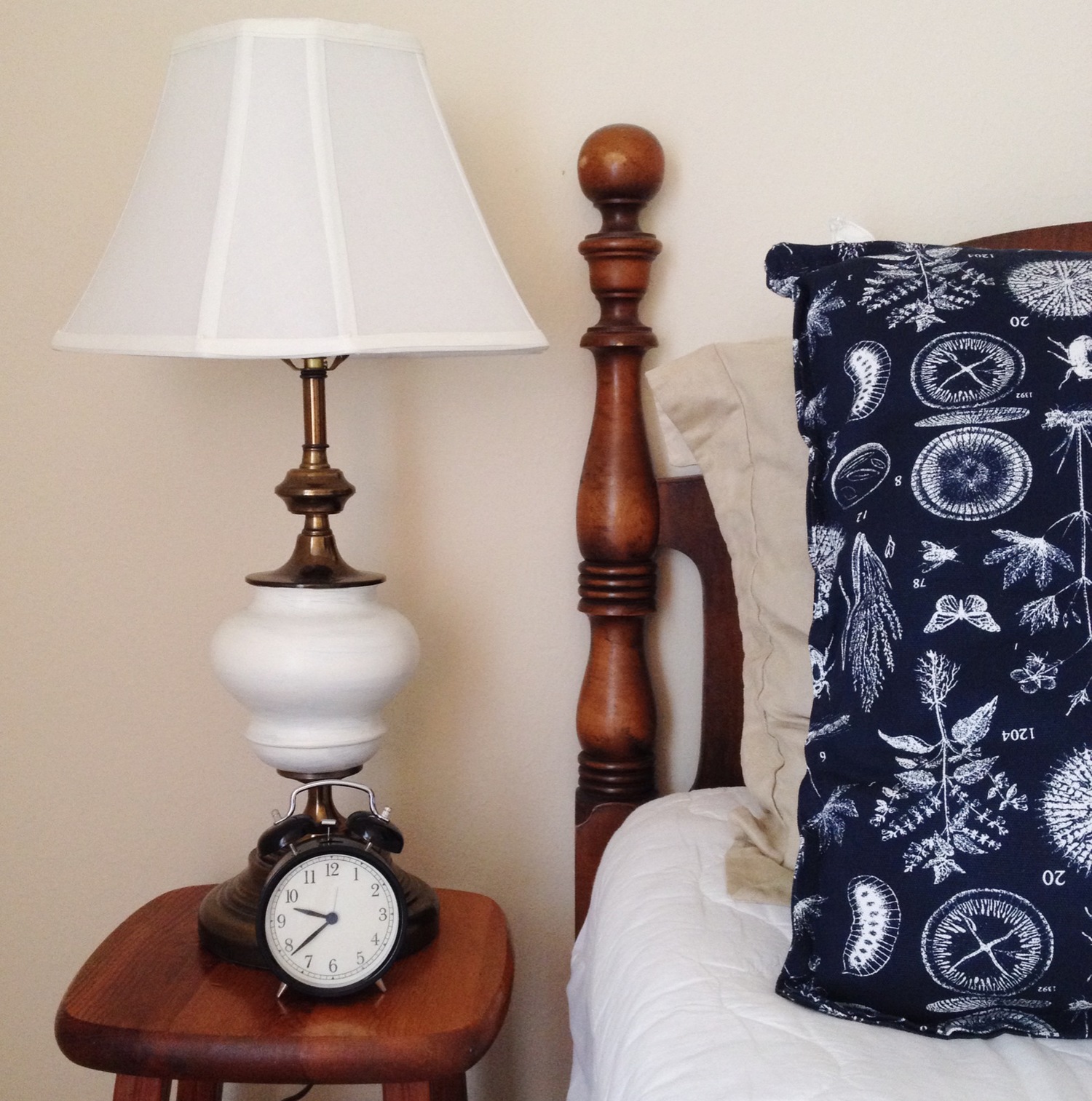 14 Thrifted Lamp and Light Makeovers Little House of Four Creating