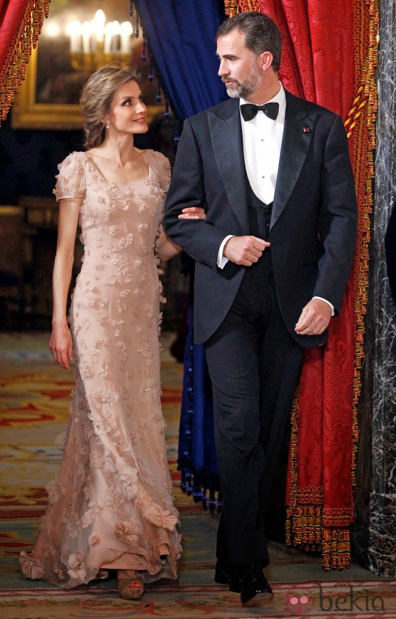 GOLDEN DREAMLAND: Queen Letizia of Spain