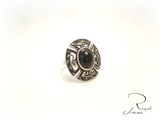 anillo vintage negro