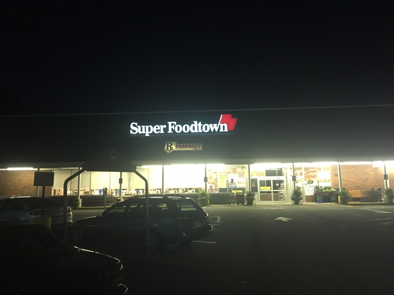 Super Foodtown Lake Hiawatha, NJ