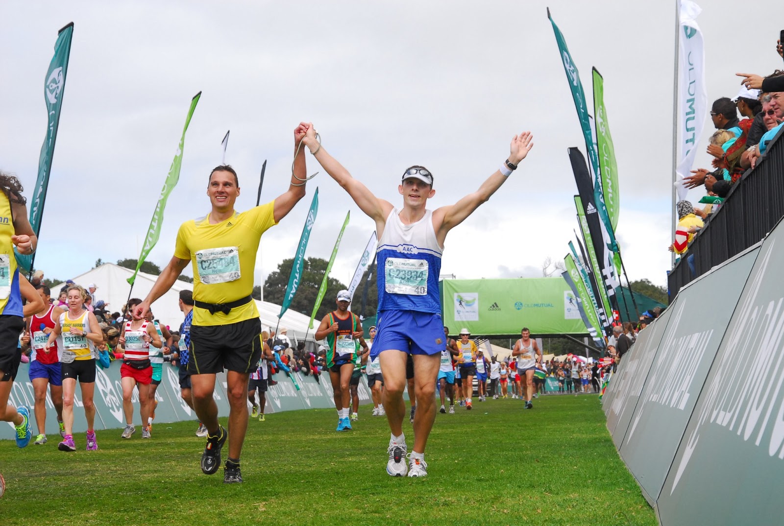 Каталог спорт марафона. Фото Fan Marathon Ultra. Ультра марафон бег это сколько.