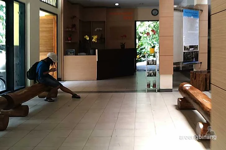 rumah anggrek kebun raya bogor