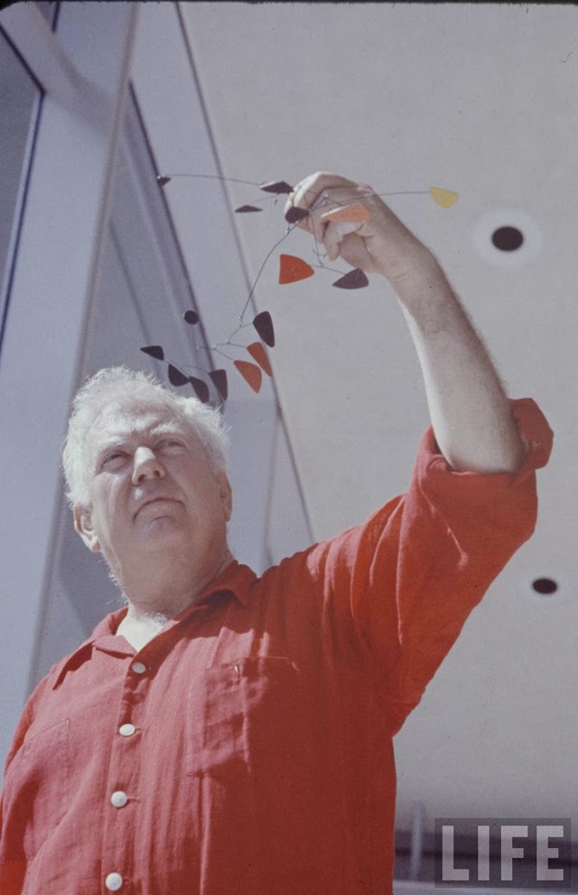 ⌇DISCREET CHARMS⌇ Alexander Calder's mobiles