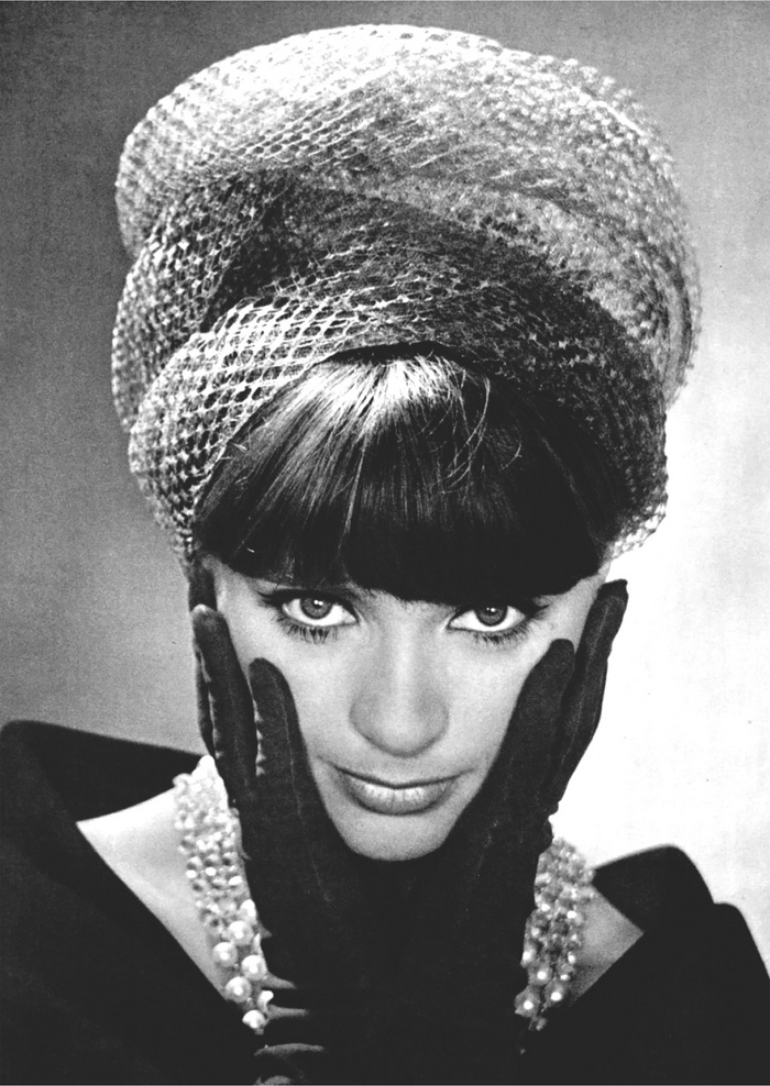 30 Glamour Women's Hat Styles in the 1950s.