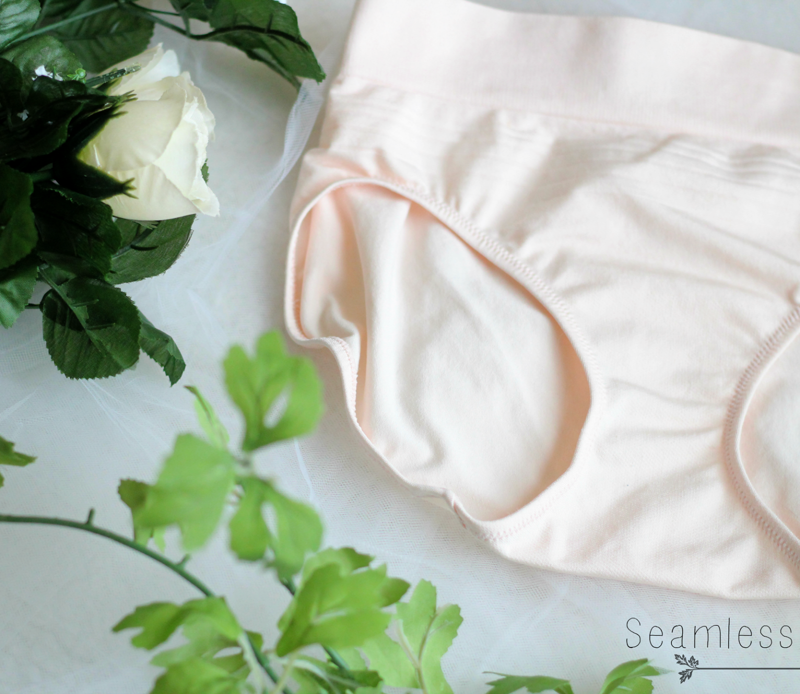 nightchayde The perfect way to avoid panty lines on a budget.