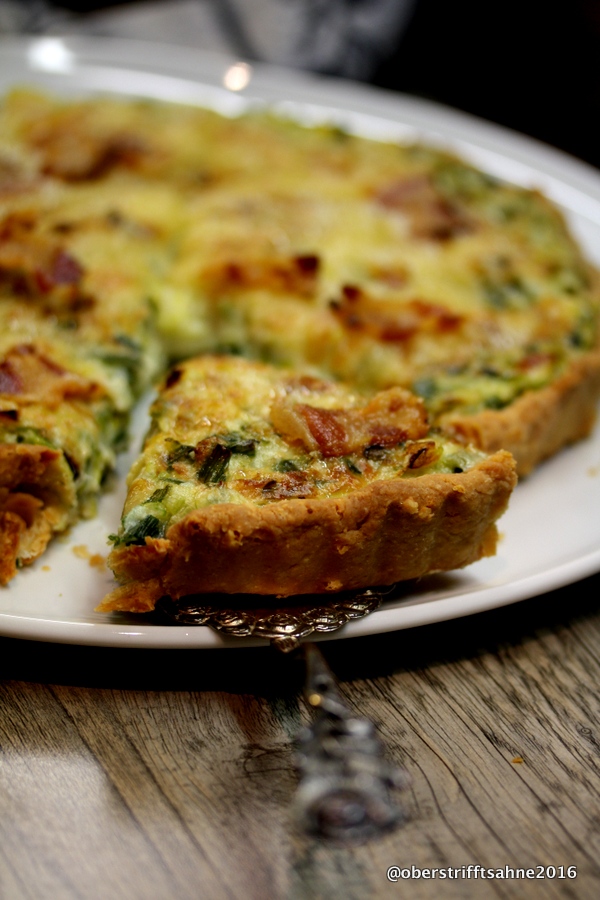 Herzhaftes Abendessen: Quiche mit Lauch, Bergkäse und italienischem Lardo