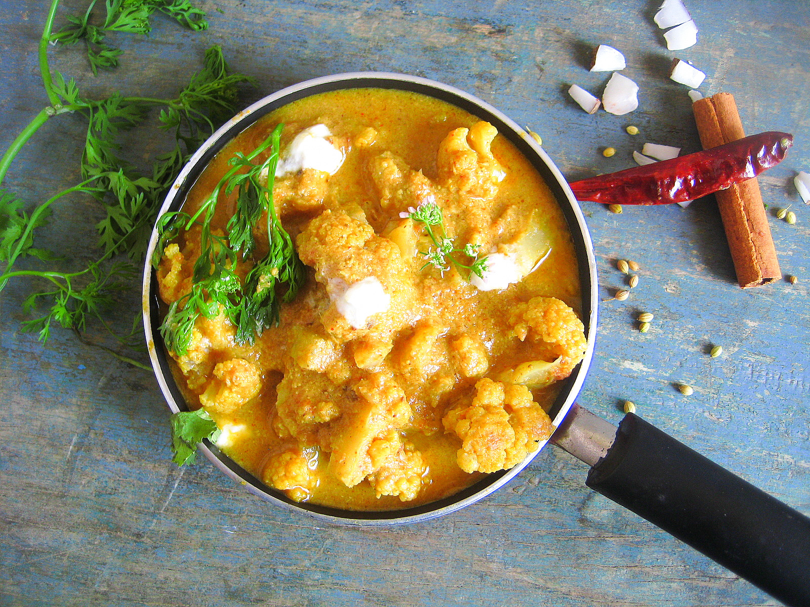 madhuri's kitchen how to cook cauliflower indian style / gobi kurma