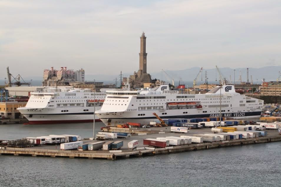 SergioCruises Ferries em Itália