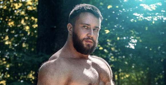 Thicc Studs Naked in Nature Brings a Whole new Meaning to 'Morning Woo...