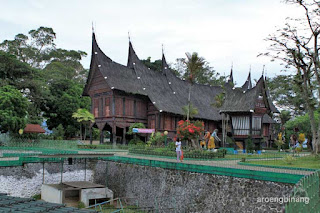taman margasatwa dan budaya kinantan bukittinggi