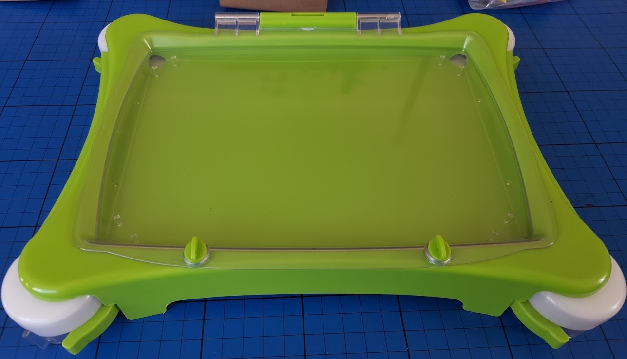 The Brick Castle Easy and tidy sand art with the Revell MyArts Sand