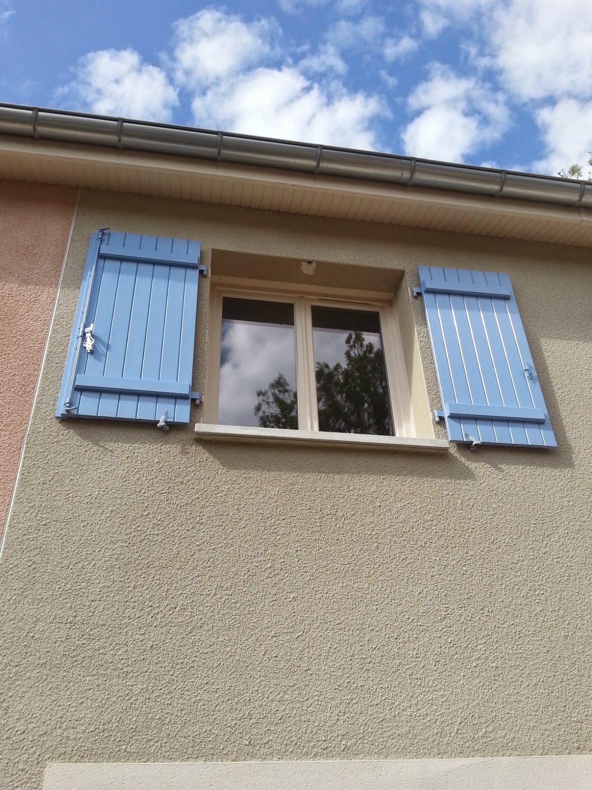 BTS PONÇAGE ET PEINTURE VOLET BLEU LAVANDE BTS PONÇAGE ET PEINTURE VOLET BLEU LAVANDE